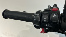 BMW R12 (24MY)